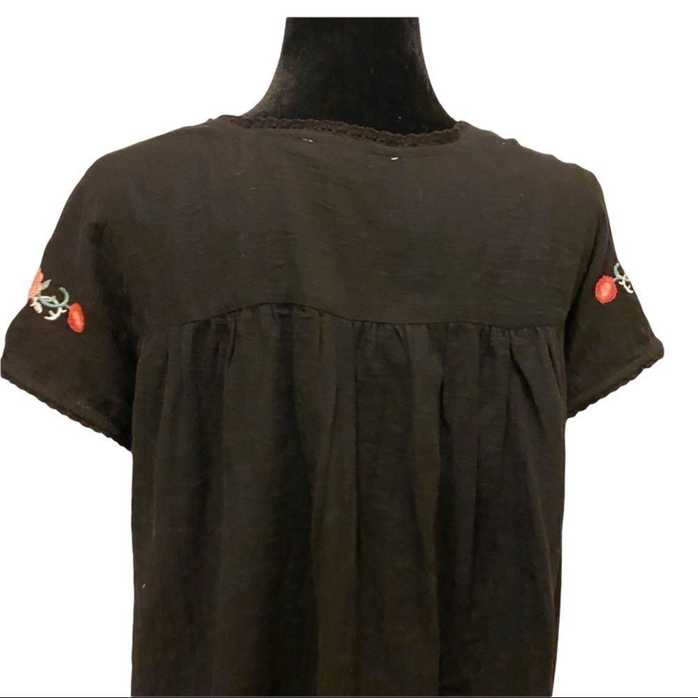 Unit by Andre Embroidered Top‎ - Picture 9 of 15